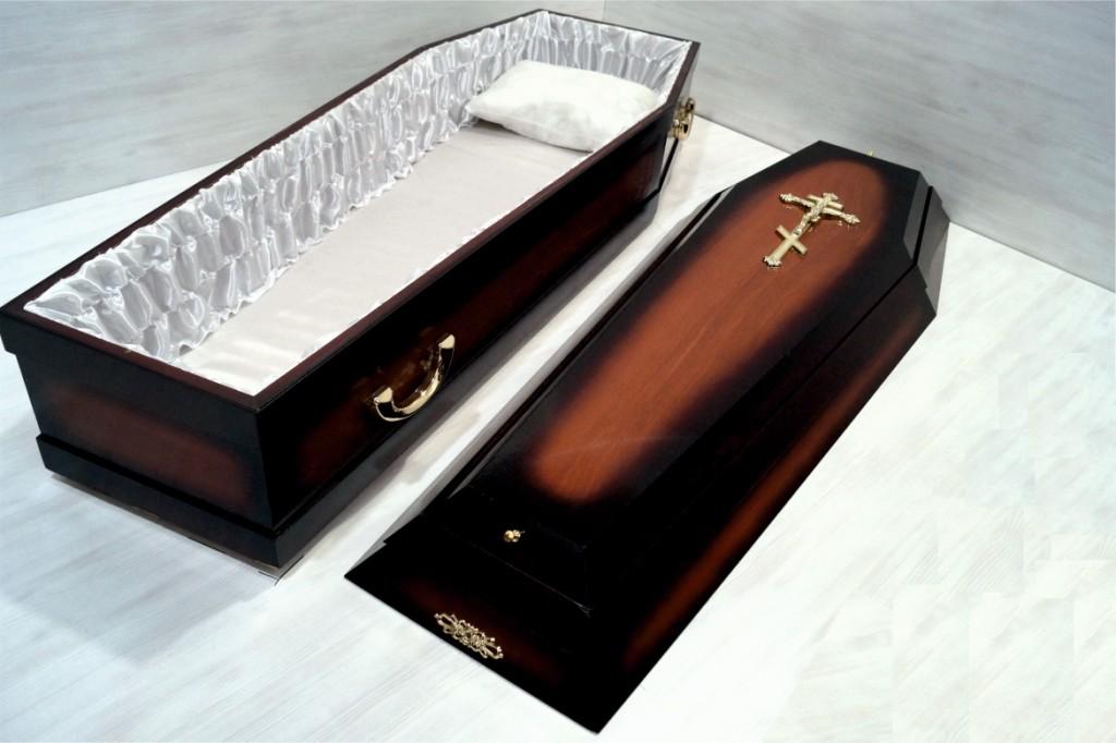 Гробы лакированные Гроб шестигранный «Гикори с прямым багетом»